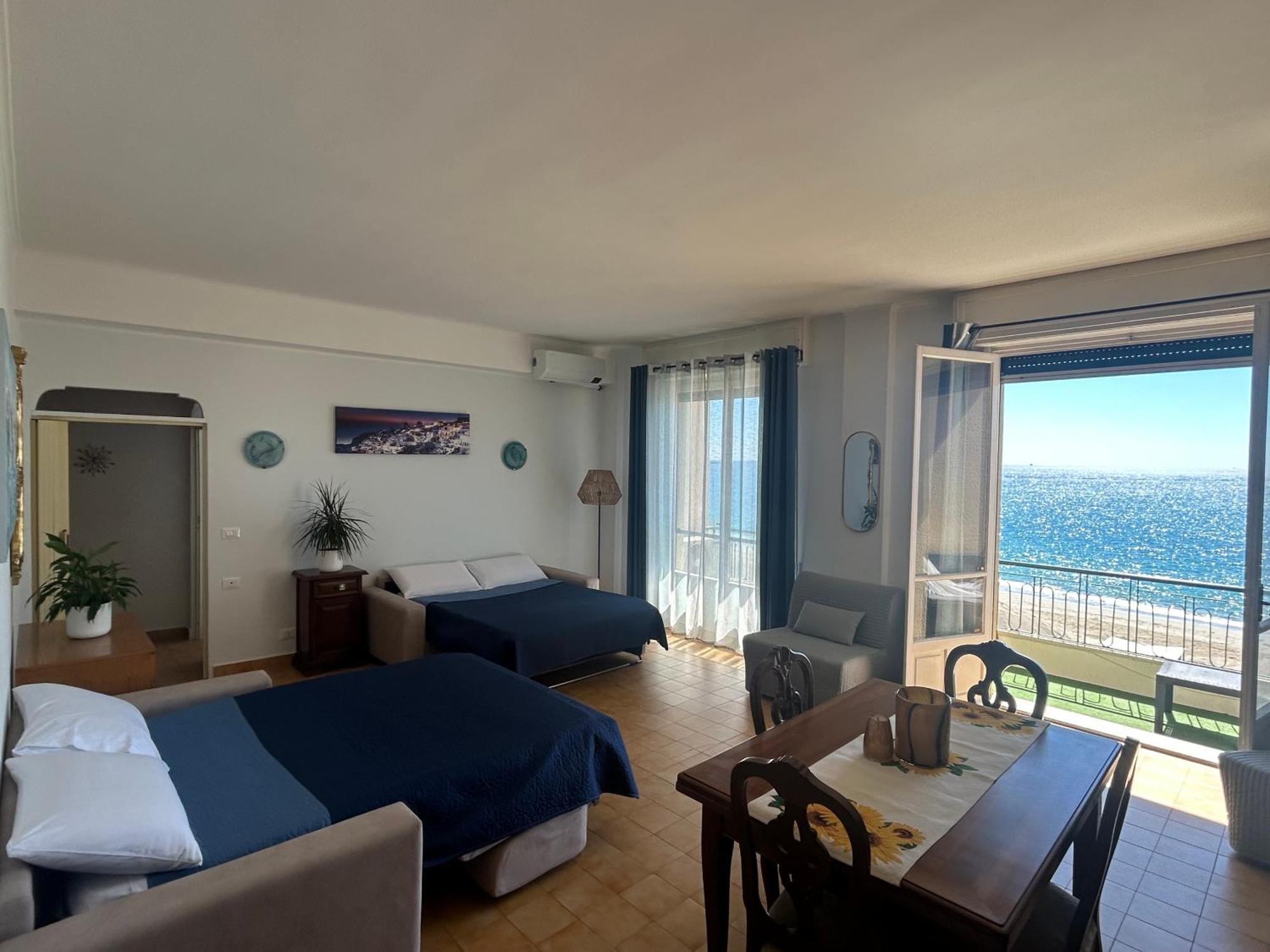 Vista Mare Savona Apartment Exterior photo